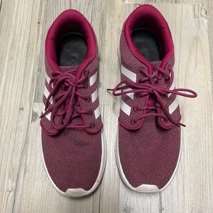 Adidas Tennis Shows women’s size 9